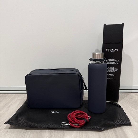 Prada Waterbottle with Pouch - Picture 4 of 8
